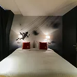The Royal Snail Hotel