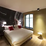 The Royal Snail Hotel