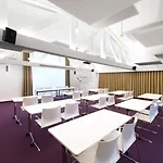 The Royal Snail Hotel 4*