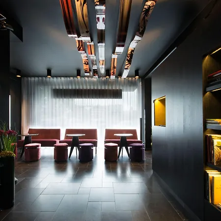 Hotel The Royal Snail 4*