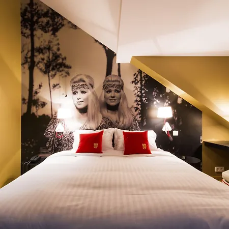 The Royal Snail Hotel 4*