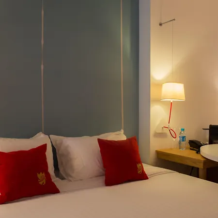 Hotel The Royal Snail 4*