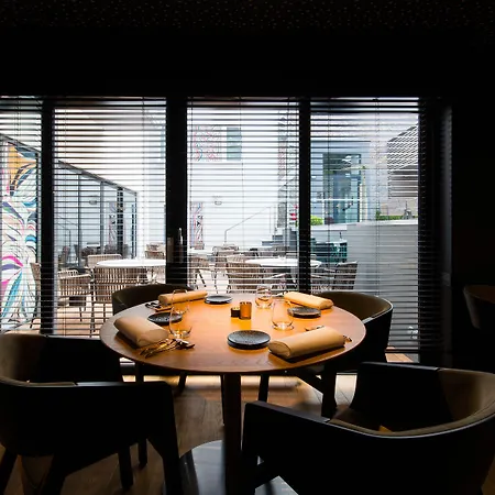 The Royal Snail Hotel