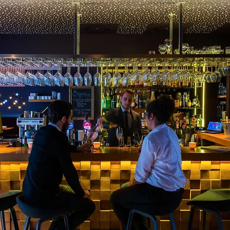 皇家斯莱尔酒店 4* 那慕尔