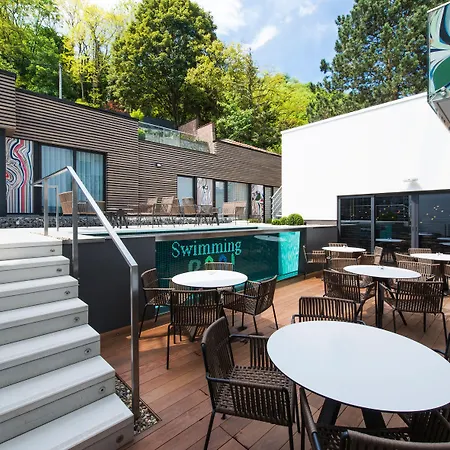 The Royal Snail Hotel