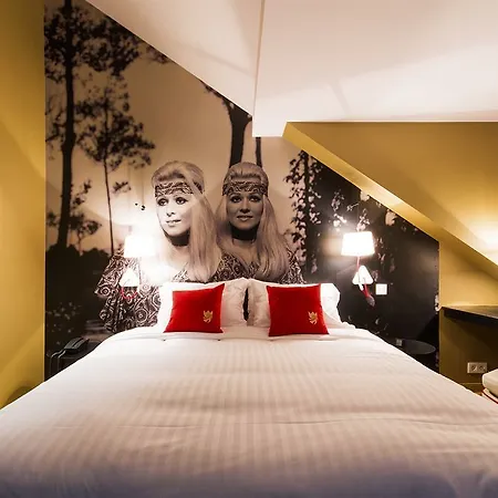 Hotel The Royal Snail 4*