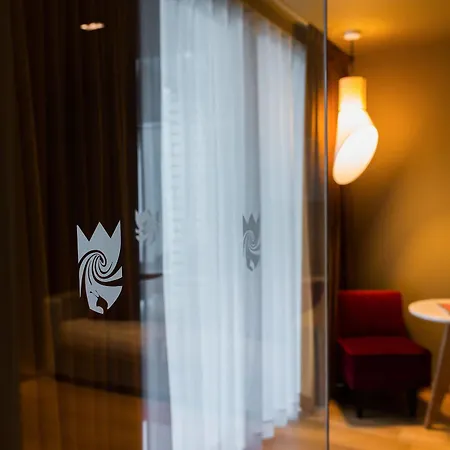 The Royal Snail Hotel