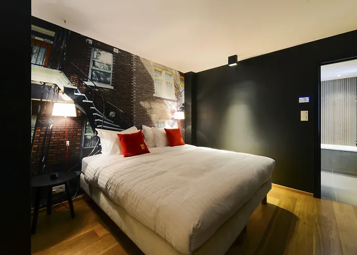 Hotel The Royal Snail 4*