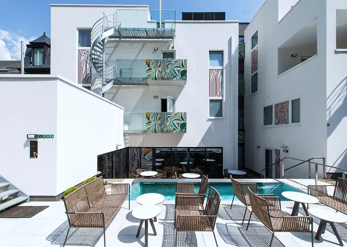 Hotel The Royal Snail 4*